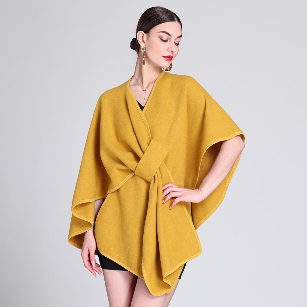 European & American Autumn/Winter Fashion Shawl Cape: Plus Size Knitted Cardigan Cloak for Women