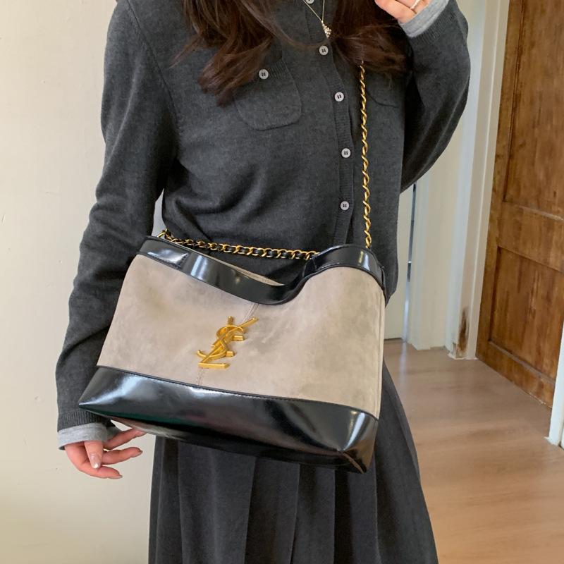 

Retro Color Block Suede Leather Tote: Large-Capacity, Double-Sided Crossbody Women s Bag