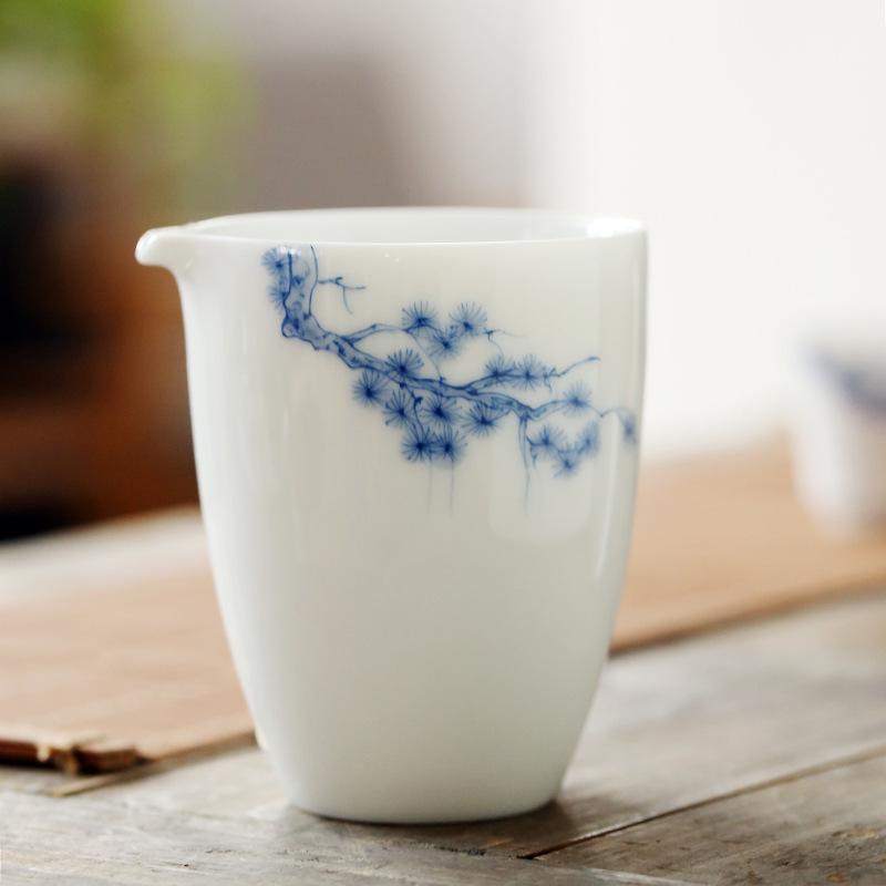Whiteware Pitcher Hand-Painted Glazed Ceramic Tea Pitcher Tea Accessories Simple Hipster Tea Pot Were Cup Chahai Tea Kettle