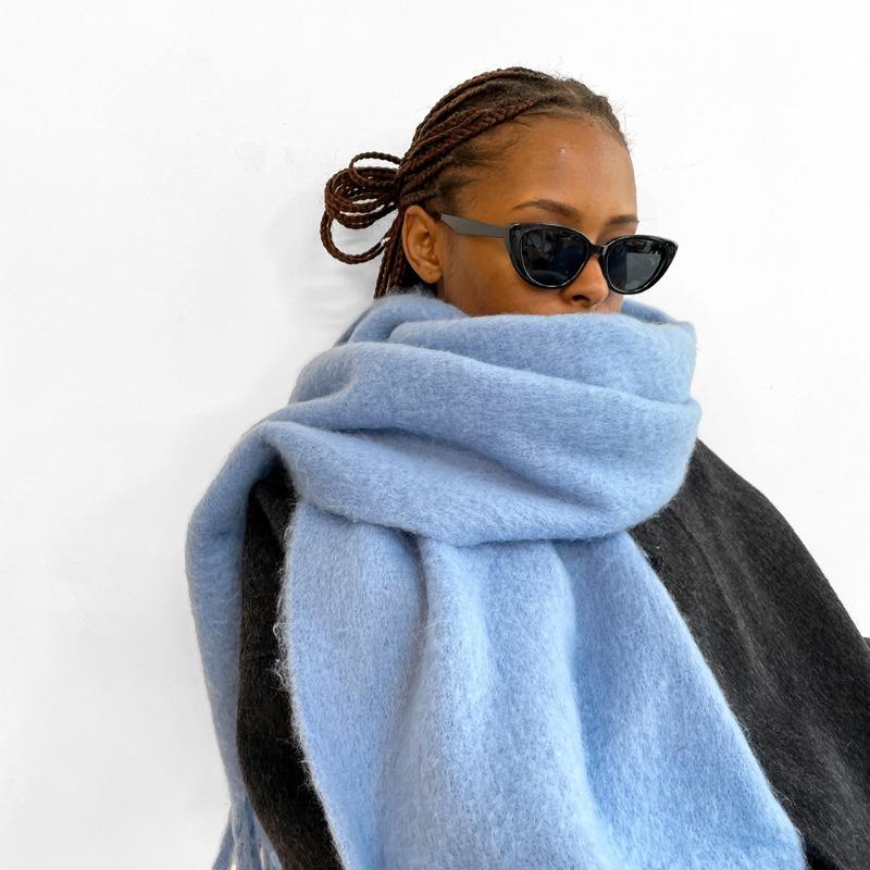 Light blue seahorse hair scarf women's winter new versatile high-end color scarf multi-colored shawl