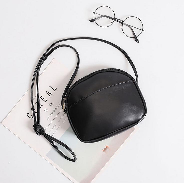 

2025 High-End Minimalist Frosted PU Cylinder Crossbody Pencil Case Bag for Women