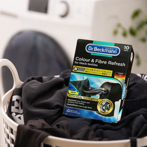 Dr. Beckmann Black & Fiber Refresh Black Restoration Sheets (10 Sheets X 1 Box) - Restores Black T-shirt Color, Removes Lint, and Is a Laundry Deterge