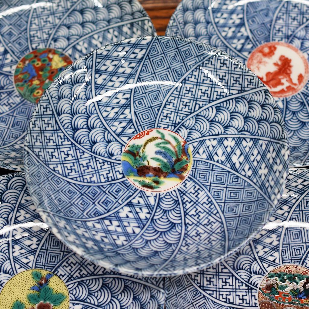 Waza no Kura Plate Set Stylish Kutani Ware Medium Plates of Period Painting Design Ceramic Japanese Tableware Serving Plates Made in Japan Perfect for