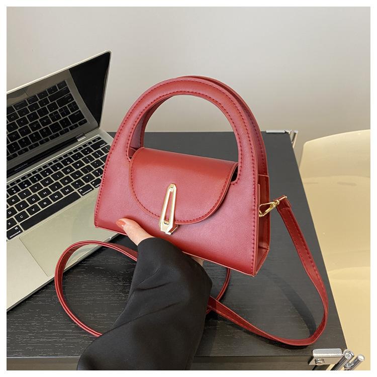 Convenient And Durable Women Shoulder Bag Fashionable And Versatile Gift Girl