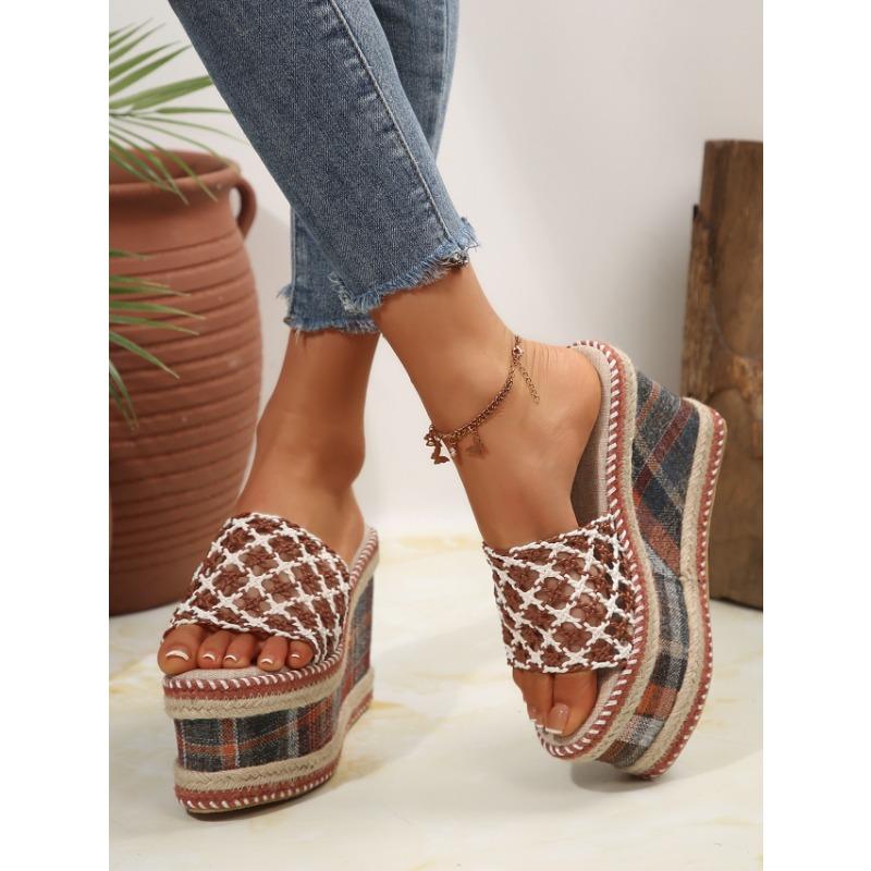 Women's Spring New Thick-soled Slope Heel Slippers Women's One-character Open-toe Women's Slippers