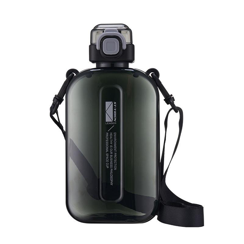 Flacher Typ Raumbecher mit Riemen Outdoor-Sport Wasserflasche für junge Erwachsene