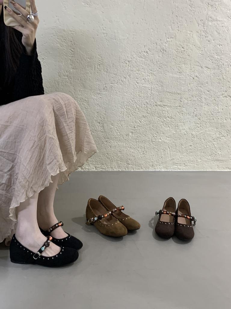 Mary Jane shoes women's 2025 autumn new French retro round head shallow mouth Mori series inner 4cm beaded women's shoes