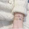 Handgefertigtes Lila Amethyst Mondstein Armband für Damen Kleeblatt Anhänger Boho Chic INS Stil Schmuck