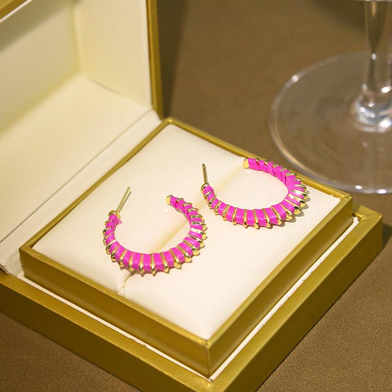 Colorful Color Matching C-Shaped Metal Earrings, Retro Court Style, Beautiful Temperament, Round Ring Stud Earrings.