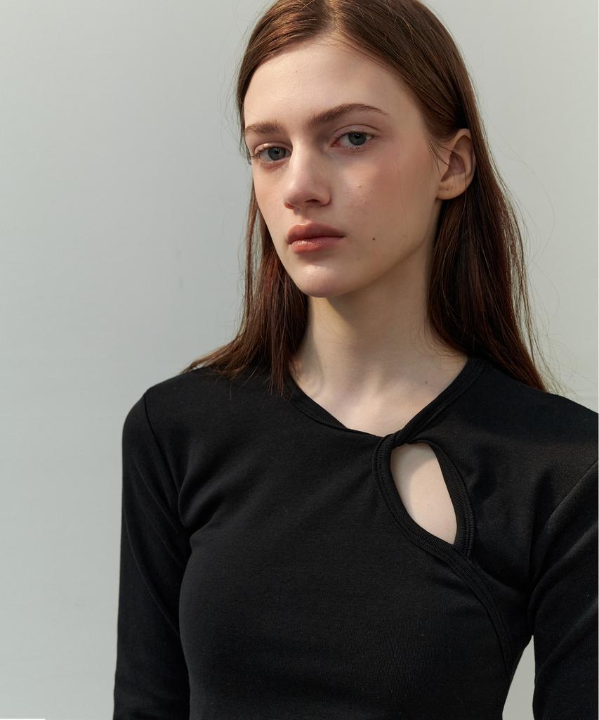 Soiree Twist T-Shirt - Black