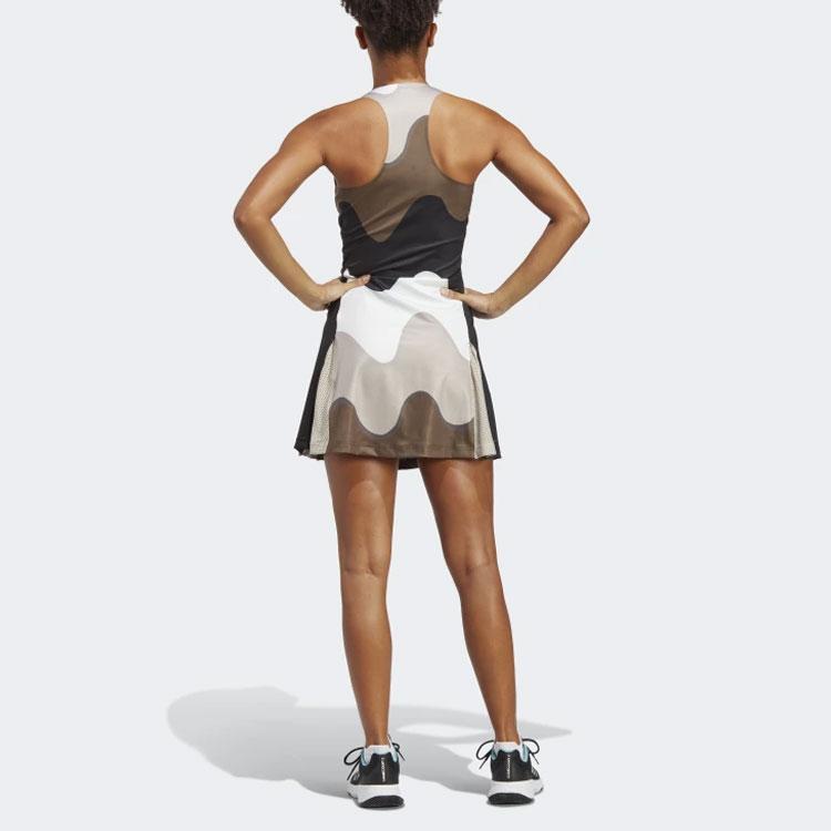 adidas Freizeit Anzüge Damen Rundhals Moderat Kurz HT3631