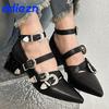 Sapatos clássicos – Sapatos clássicos