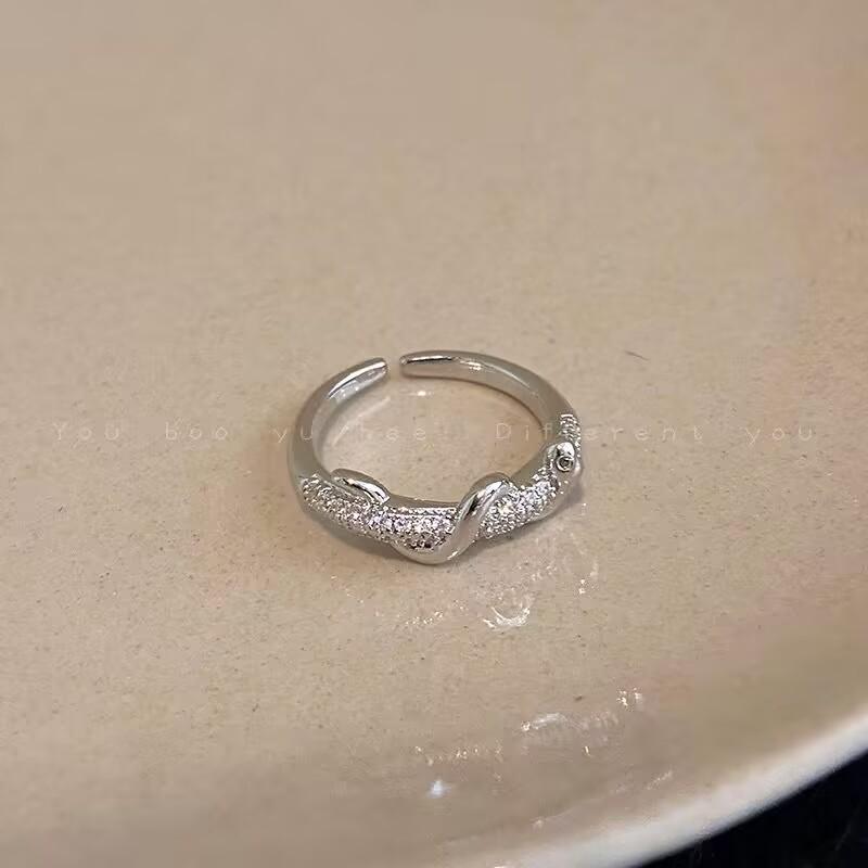 2024 Women's Luxury Open Style Personality Index Finger Ring - Elegant High-End Jewelry