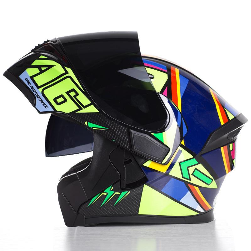 Male Adult Motorcycle Helmet Cool Motorcycle Full Helmet Fully Covered Men's Women's All Season Sports Car Revealing Helmet 2025