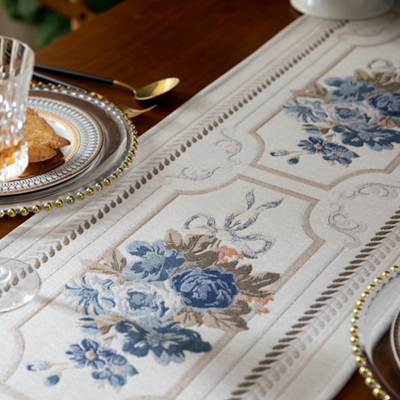 Nordischer Polyester Tischläufer Rechteck Stickerei Blume Staubdicht Quaste Schreibtischdecke Dekor