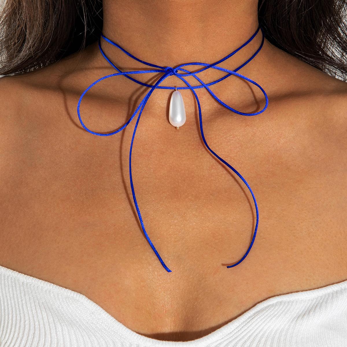 

Трансграничная Ювелирная Мода Универсальный Кулон из Имитации Жемчуга в Виде Капли Воды Чисто Белый Черное Выдвижное Премиальное Ожерелье-Бант