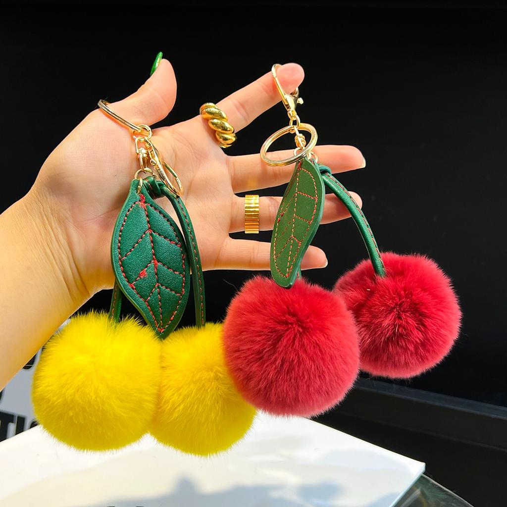 Echtes Rexkaninchenfell Kirsch Auto Schlüsselanhänger Anhänger Internet-Berühmtheiten Ins Niedlicher Pompon Taschenanhänger Geburtstagsgeschenk