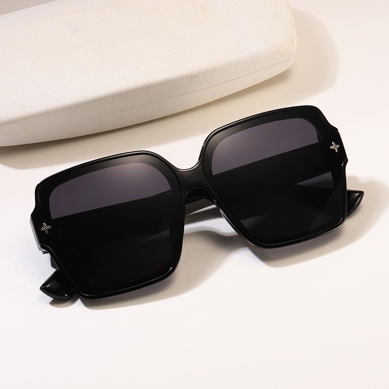 1Pc Luxury Women's Retro Sunglasses Fashion Box Personalized Sunglasses Outdoor UV Protection UV400 Large Frame Driving Glasses