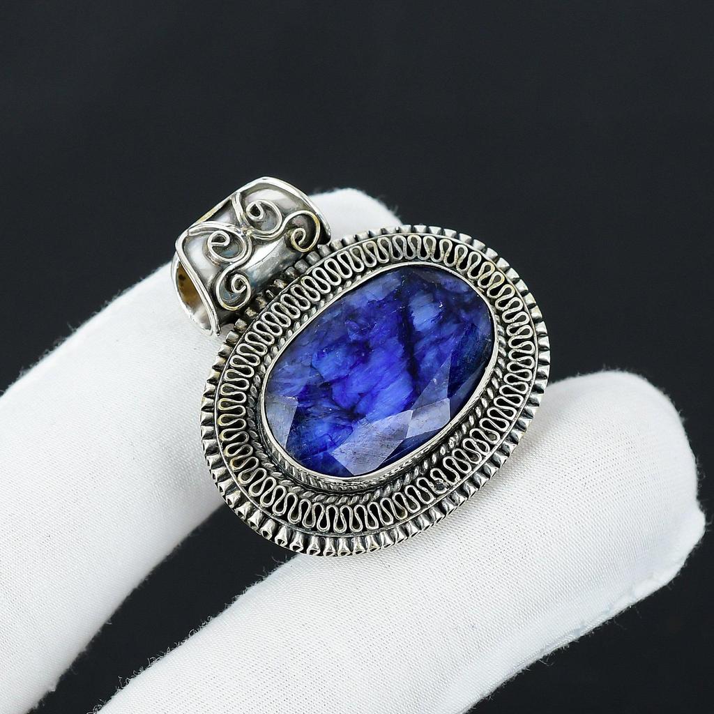 Zierlicher blauer Saphir Edelstein Silberanhänger in 925 Sterlingsilber - Handgefertigtes Design, Alltagsschmuck, Antiker Anhänger Geburtstagsgeschenke für die Liebe