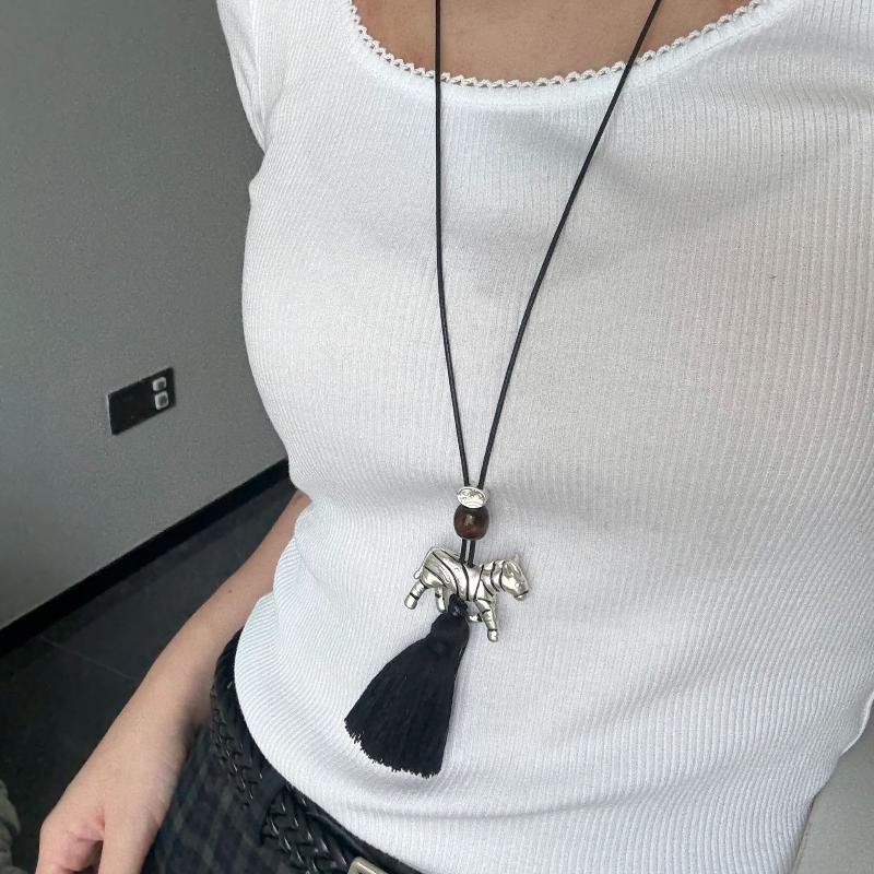 Natural Minimalist Design Zebra Tassel Long Pendant Necklaces For Women  Versatile Adjustable Sweater Chain Jewelry
