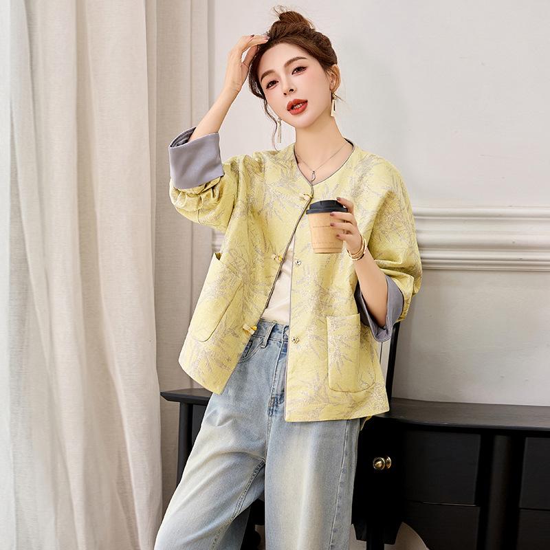 2025 Spring Women's Jacquard Round Neck Top - Chinese National Style Fashion Outerwear