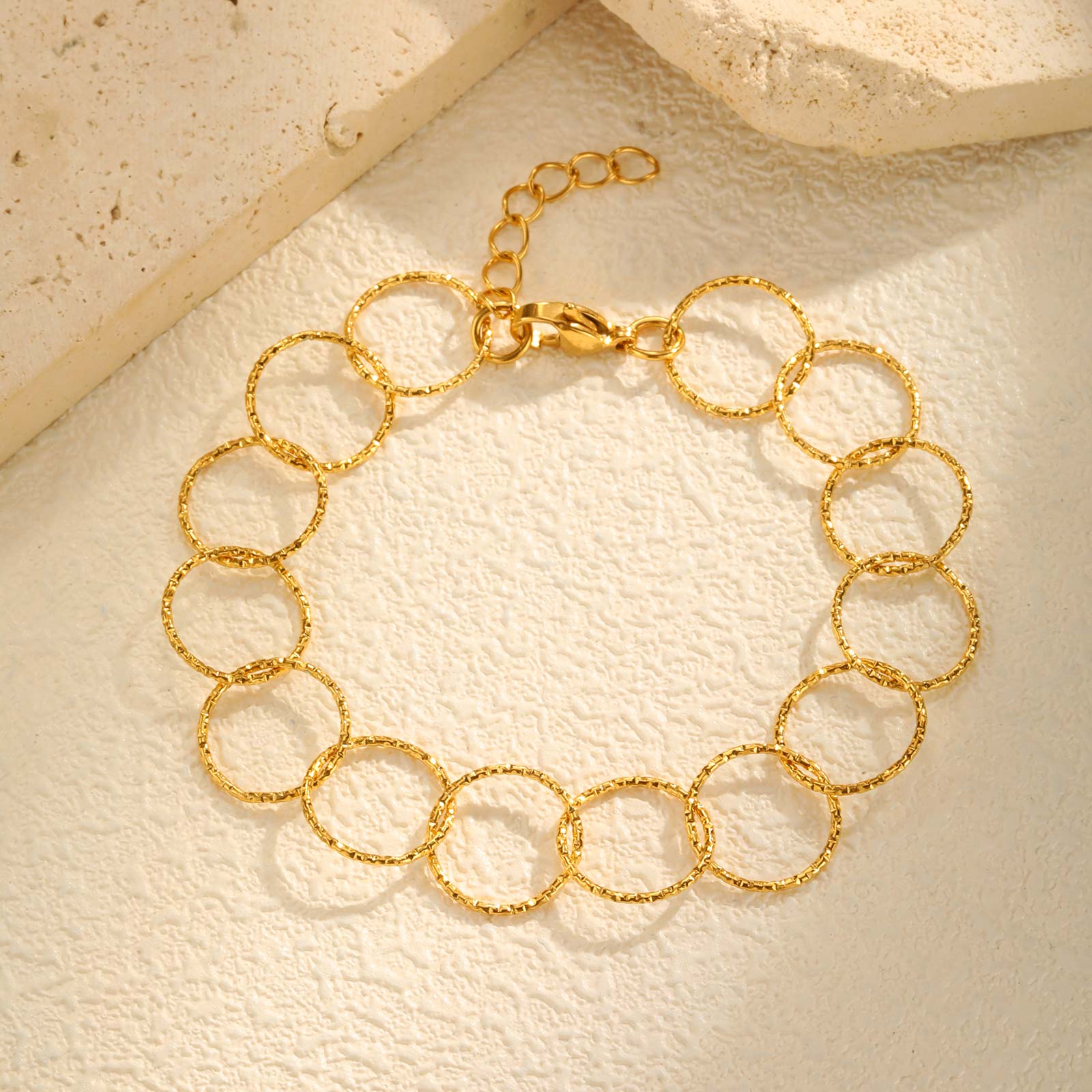 

Vintage Geometric Circle Necklace for Women,Gold Color Stainless Steel Embossed Clavicle Chain Necklaces,Waterproof Jewelry Gift