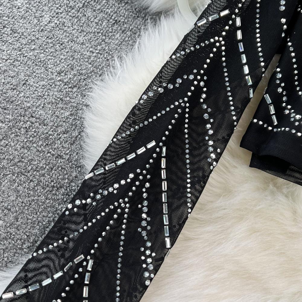 Fashion Suit, Fashion Long-sleeved Stand-up Collar, Slim-fitting Diamond-encrusted Short Top, Two-piece Set, High-waisted Fishtail Skirt.