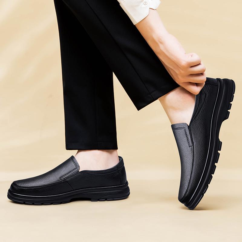 Fashion High Quality Men's Round Toe Breathable Anti Slip Loafers Fashionable Brand Men Classic Comfortable Business Casual Leather Shoe