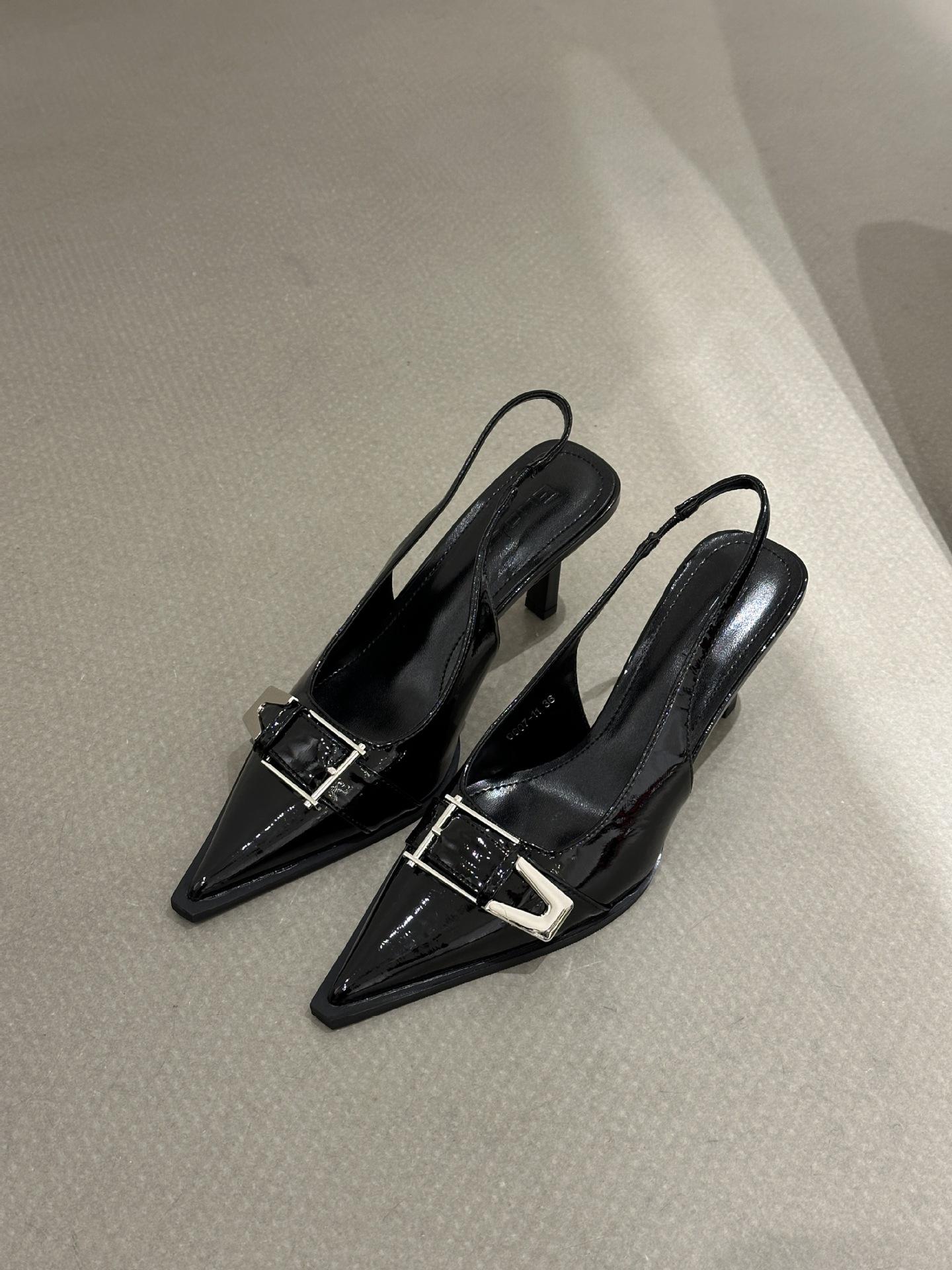 

Новые модные летние женские туфли с острым носком, сандалии с пряжкой, туфли-лодочки с ремешком сзади, туфли на среднем каблуке из лакированной кожи, Zapatos Mujer 40 чёрный