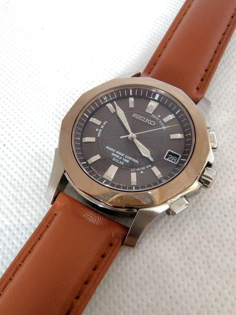 [USED] Radio-controlled solar watch, rare, Seiko Brightz World Time strap