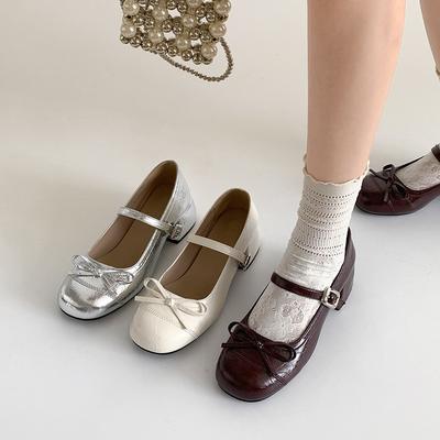 A New Style of Women's Single-shoe Shoes with Thick Heels and Shallow Mouths