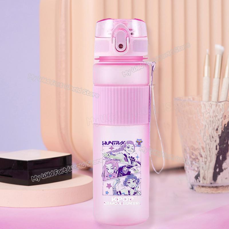 550ml KPop Demon Hunters Kids Sports Water Bottle Rumi Mira Zoey Girl Straw Drink Cup Huntrix Cute Cartoon Bottle Birthday Durable Gift
