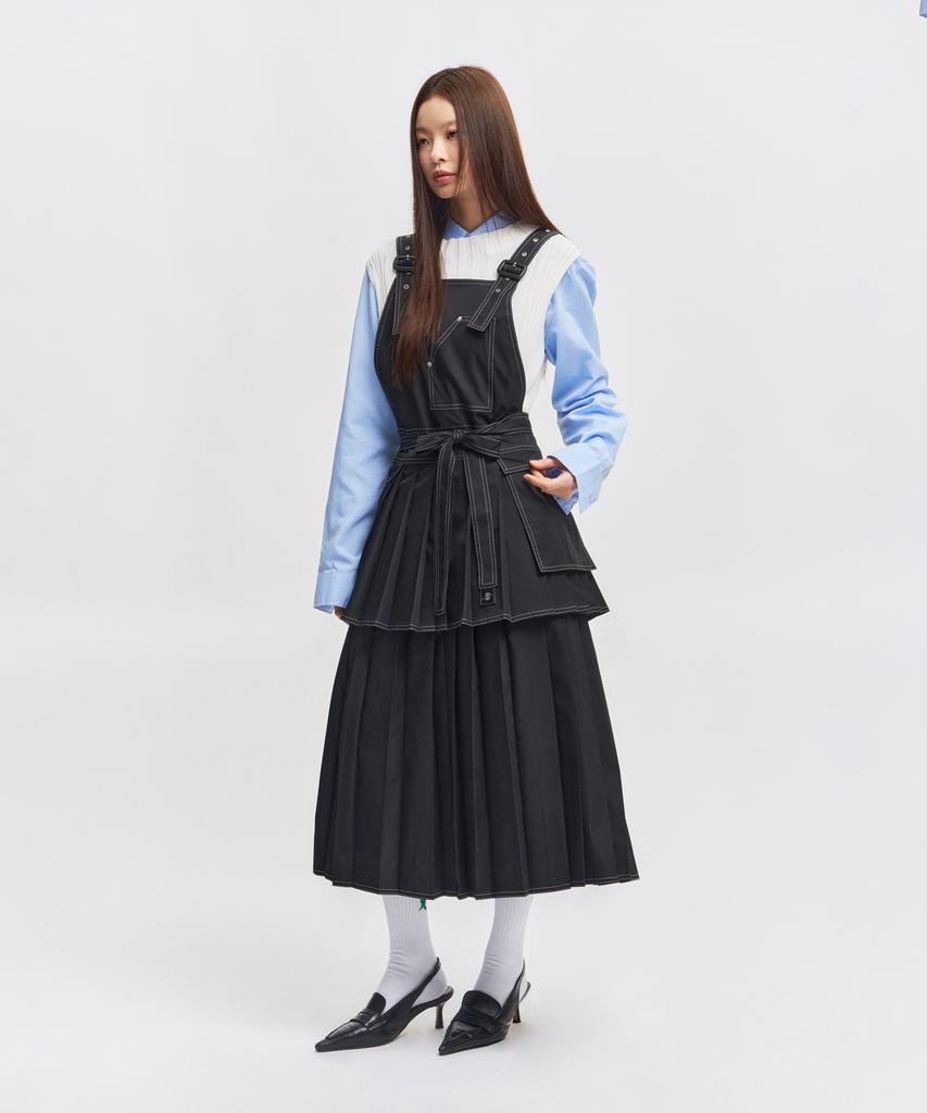 Eipeuleonwei Dark Pleated Apron Dress