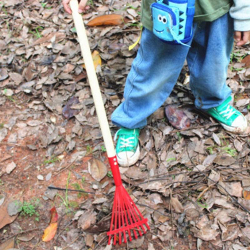 Kids Harrow Heavy Duty Harrow for Leaves Child Size Plastic Harrow Gardening Tools for Boys Girls Gifts Age 3 Year Old