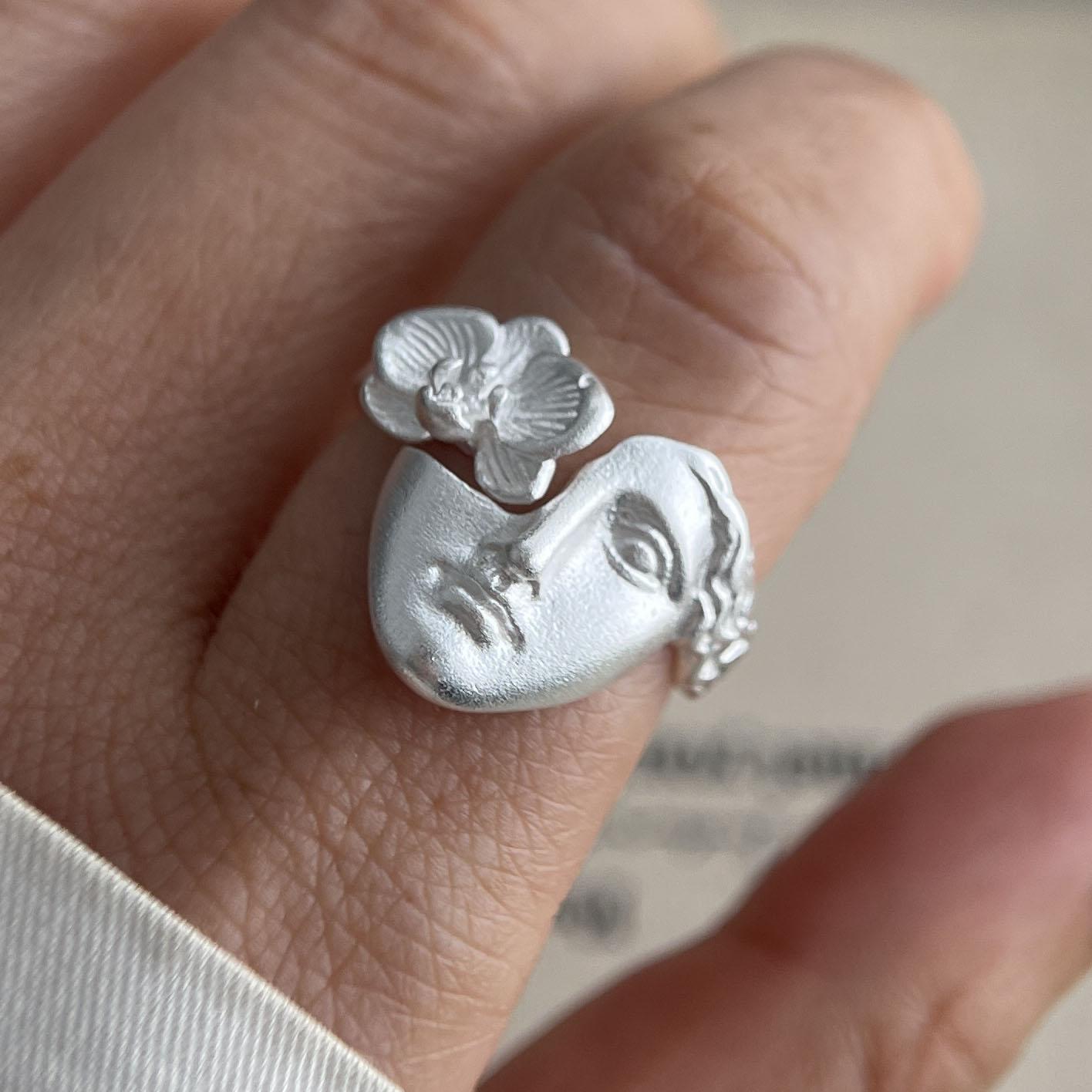 Bf Club Ringe für Damen Einfach Geometrisch Handgemacht Unregelmäßig Retro Krone Gesicht Ring Allergiefrei Für Geburtstagsgeschenk resizable white