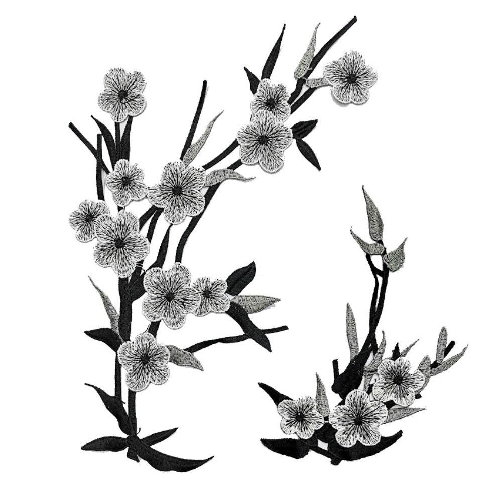 

2pcs Plum Blossom Clothing Applique Exquisite Clothes Patches Flower Embroidered Patches Sewing сірий