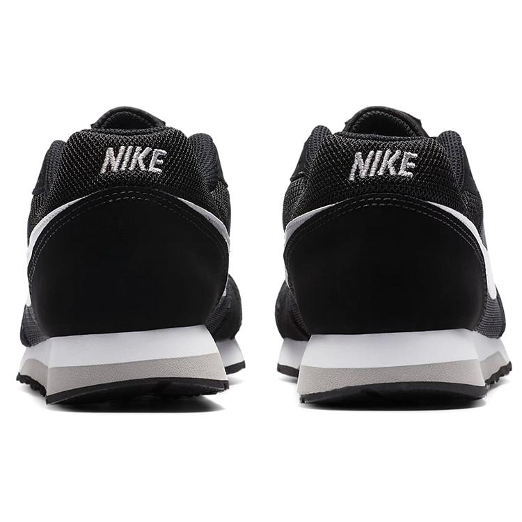 Nuovo Nike MD Runner 2 Nero Bianco GS 807316-001
