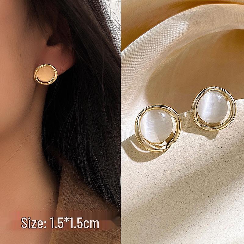 Silver Needle Diamond Stud Earrings: Elegant, Simple Design for Women