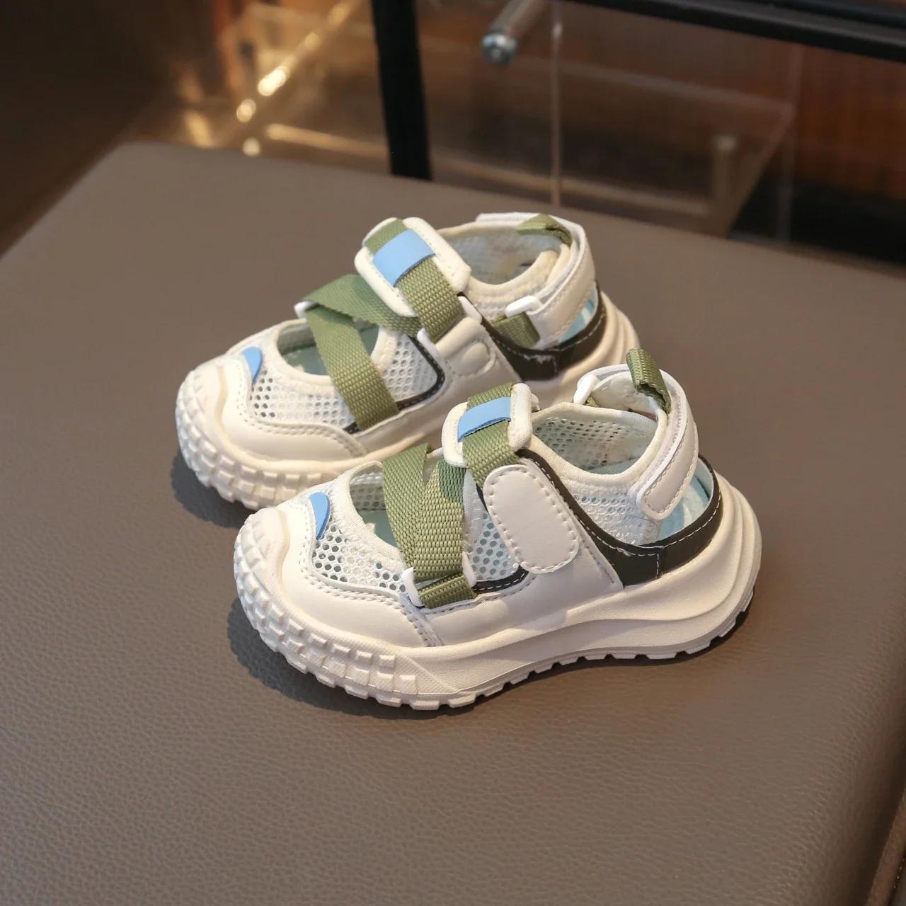 

Горячие детские теннисные кроссовки Сетчатые дышащие Мальчики Девочки Спортивные сандалии Нескользящая мягкая подошва 2025 Лето Новые Кроссовки для бега для малышей и студентов 21-insole 13.1cm зелёный