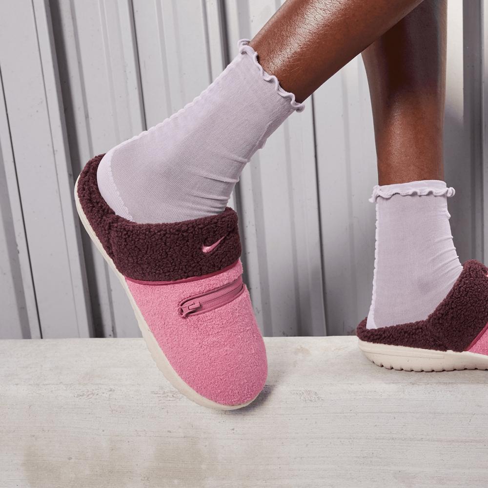 

Женские кроссовки Nike Burrow SE 600 220