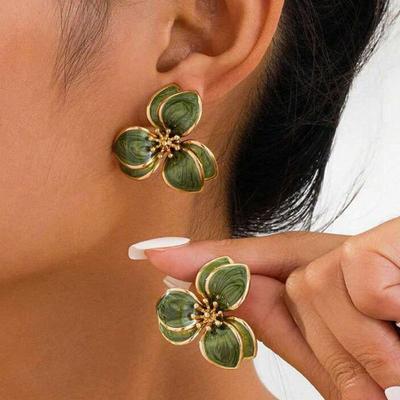 New Exquisite Design Green Color Double-Layer Petals Stud Earrings for Women Stylish Personalization Charm Party Jewelry Gift