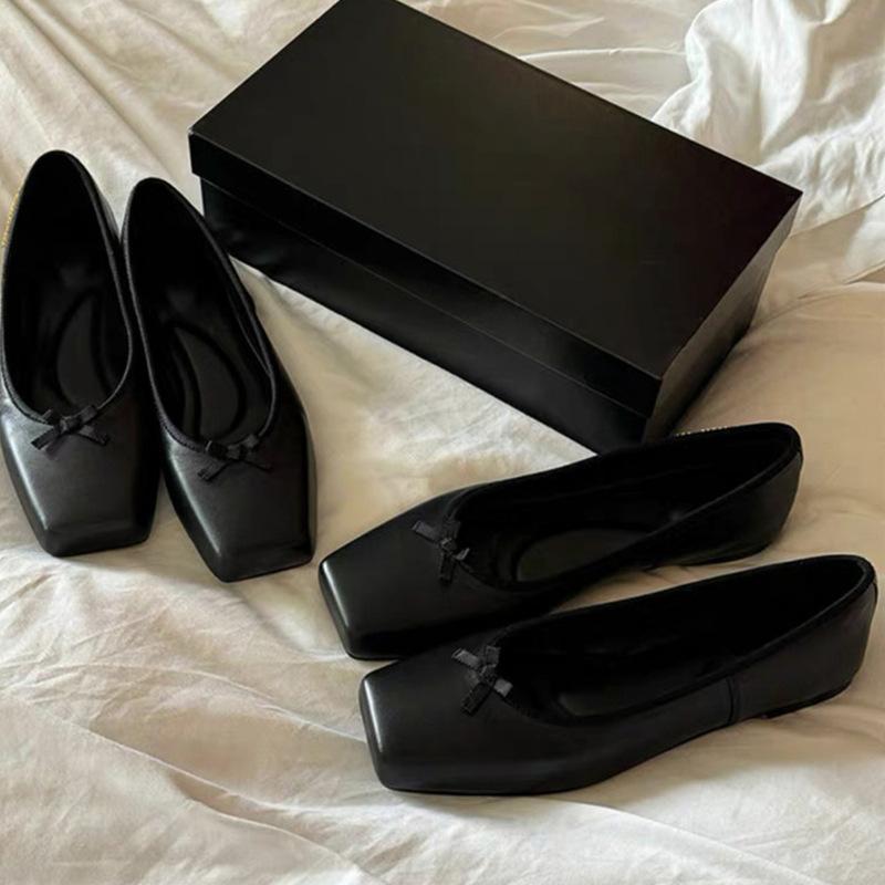 Sheepskin version~ 2025 new Korean version square head pig nose bow shallow mouth French Mary Jane single shoes women's flat bottom