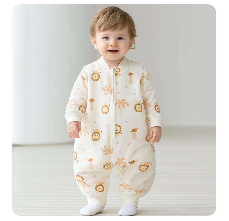 Newborn Split-Leg Sleeping Bag: Padded, Zippered, Anti-Kick Quilt for Home Wear