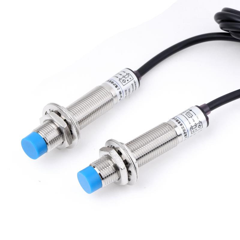1Pcs M12 Metal Induction Limit Sensor Proximity Switch Lj12A3-4-Z/Bx Npn Lj12A3-4-Z-By Pnp