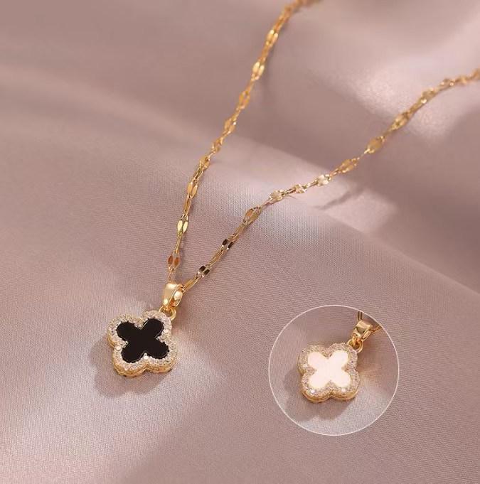 Autumn & Winter Women's Four-Leaf Clover Necklace: Small Fragrance Style, Trendy Clavicle Chain