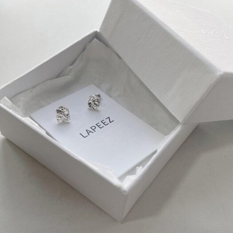 LAPEEZ Square Texture Earring