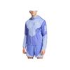 Adidas Aeroready Fw24 Own The Run Logo Sportliche Kapuzenjacke Slim Fit Langarmjacke Herrenjacke Hellblau IV7672