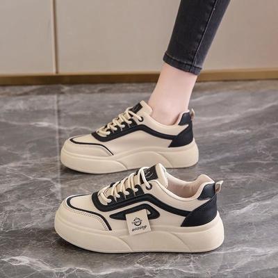 Novos Sapatos de Verão Respiráveis para Mulheres Versátil Sola Grossa Esportivos e Casuais Sapatos de Skate para Mulheres
