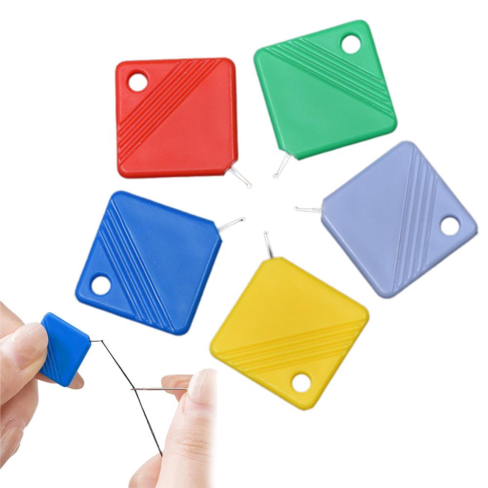1pcs Elderly Guide Needle Threader Automatic Easy Device DIY Hand Sewing Simple Needle Threader For Needle Work Sewing