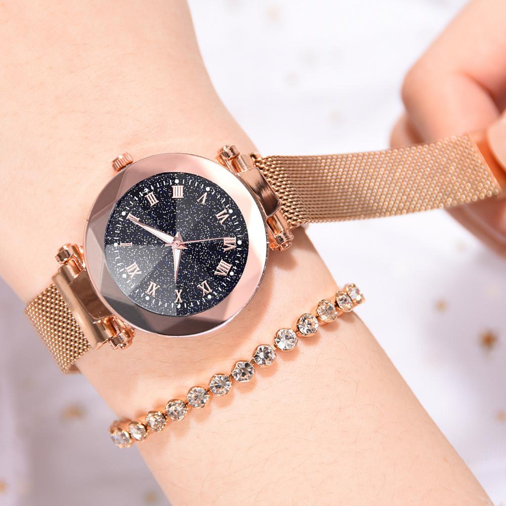 Women Sky Starry Luminous Watch Roman Numerals Quartz Watch Magnet Wristwatch